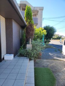 玄関横の花壇リノベーション