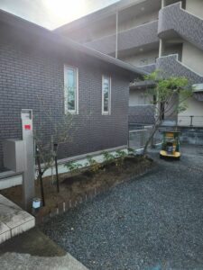 玄関横の花壇リノベーション